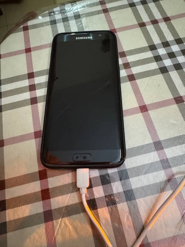 S7 Edge Samsung phone 32 gb ram 5