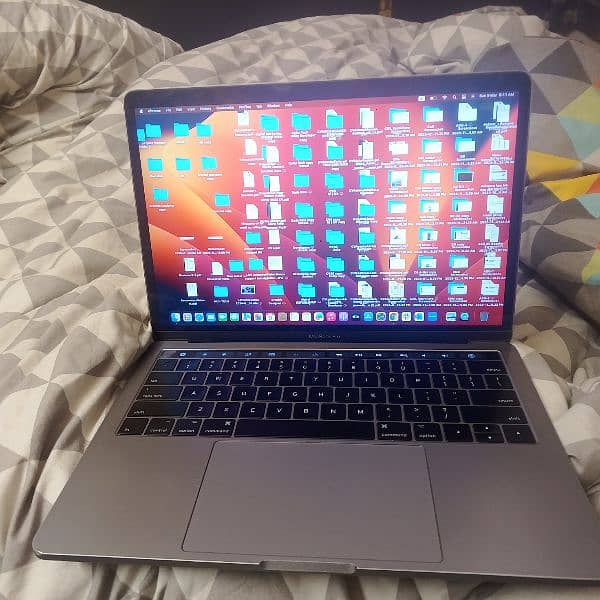 MacBook Pro 2017 8