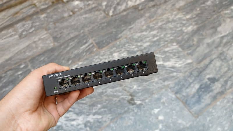 Cisco 24 port and 8 port Switch 2