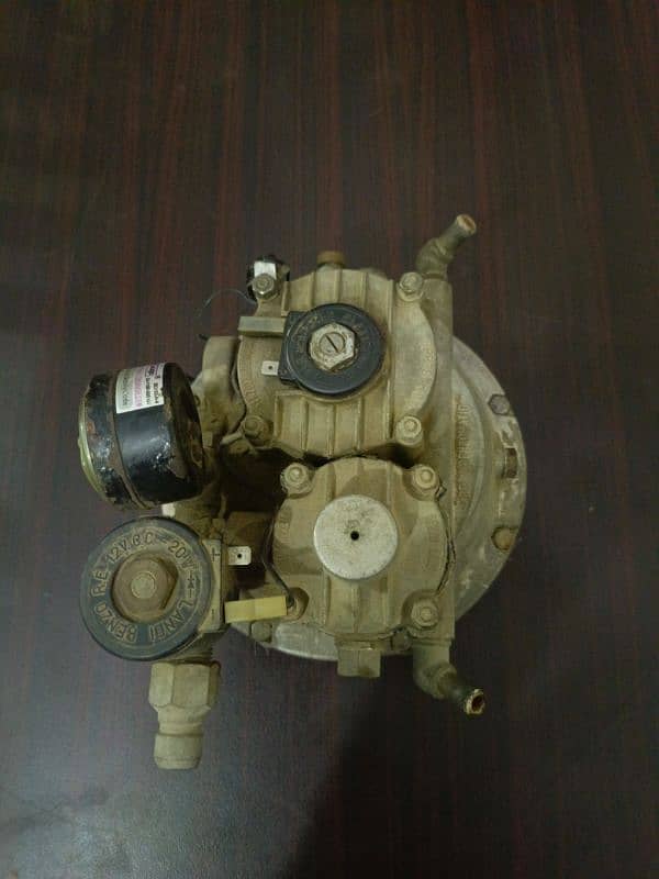 Suzuki Mehran Genuine CNG cylinder with kit for Sale 2