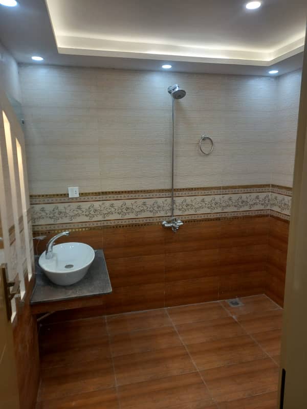 BRAND NEW FURNISHED ROOM FOR RENT IN ALLAMA IQBAL TOWN 1