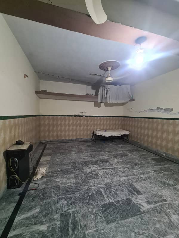 10MARLA MARBLE FLOORING LOWER PORTION FOR RENT IN ALLAMA IQBAL TOWN 3