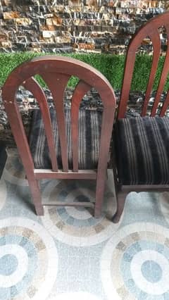 wooden 6 pcs Dinning chairs for urgent sale