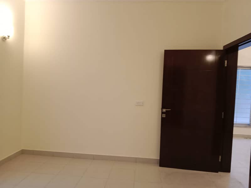 Available For Rent 3 bedrooms Precicnt 27 235 Sqyrd Villa Bahria Town Karachi 8