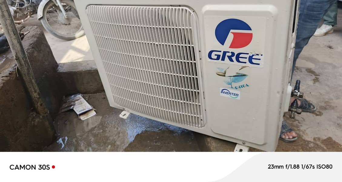 Gree 1 ton DC inverter AC 4