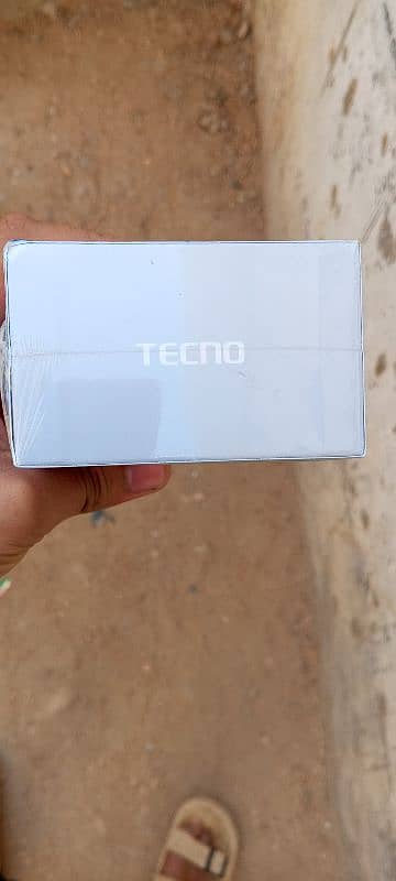 Tecno Camon 30s 1