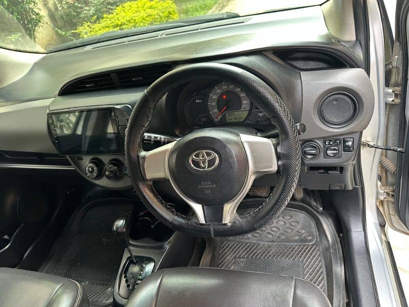 Toyota Vitz 2014/2018 1