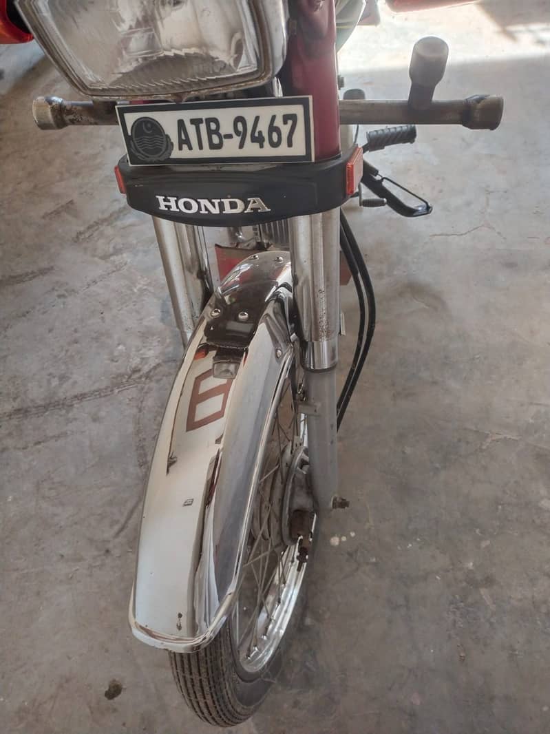 Honda CD 70 2023 3