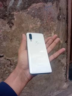 Motorola one action