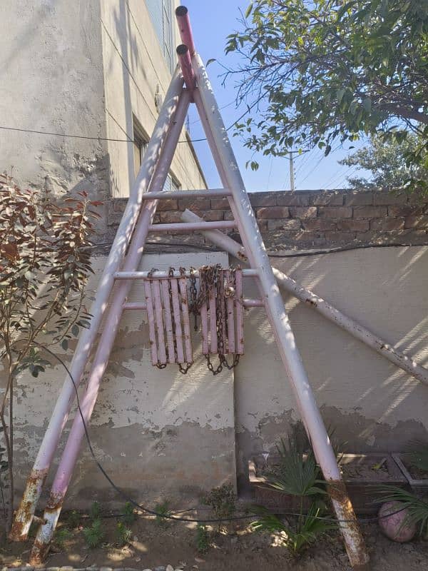 2 swings for sale in Lahore 2