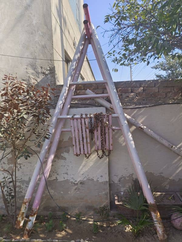 2 swings for sale in Lahore 3