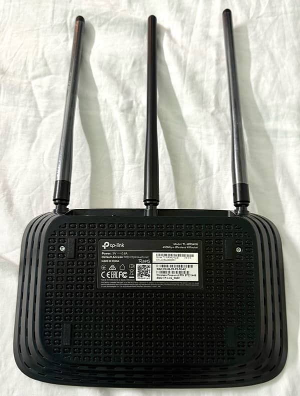 tp-link   Model TL-WR940N 1