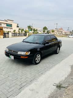 Toyota Corolla XE 2000