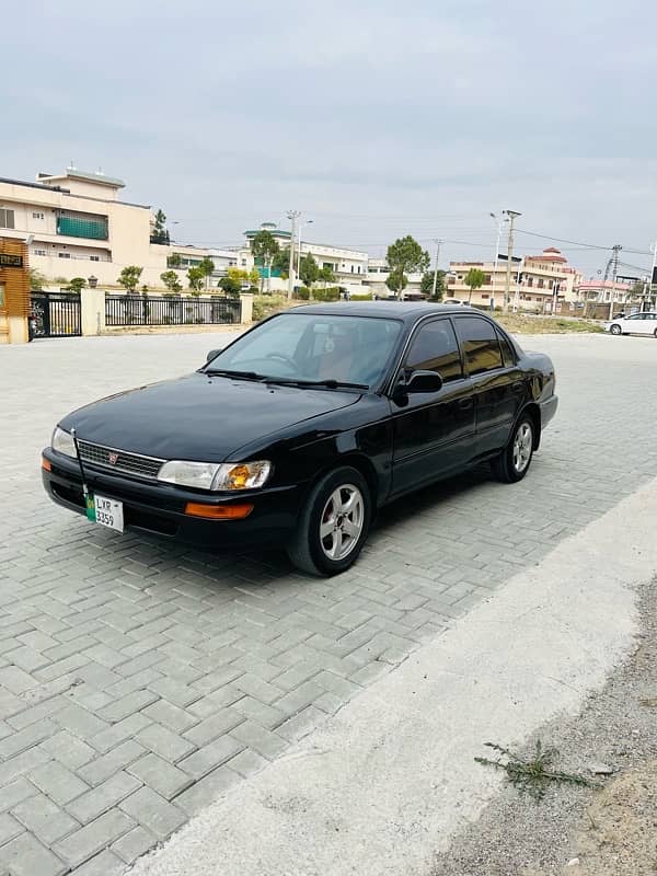 Toyota Corolla XE 2000 0