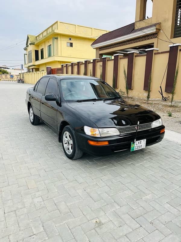 Toyota Corolla XE 2000 1