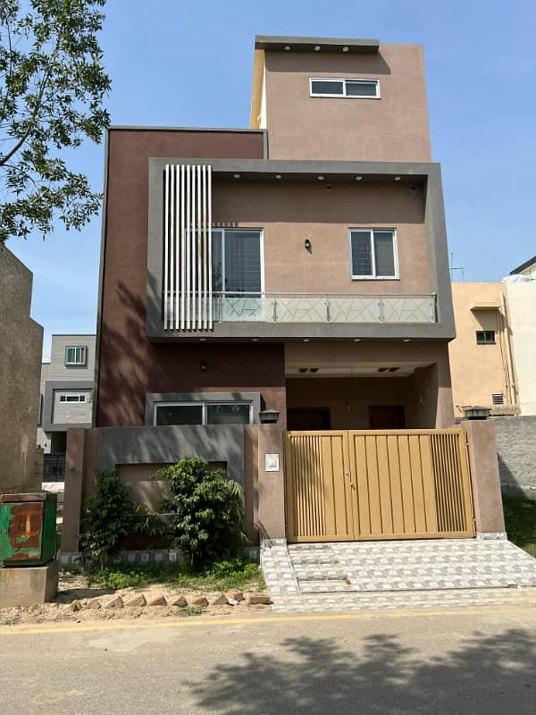 3 Marla Brand New Modern House A+ Construction Hot Location Available For Sale In New Lahore City Phase 22 0