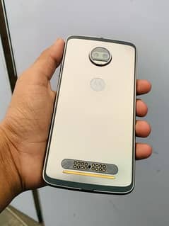 Moto z 2