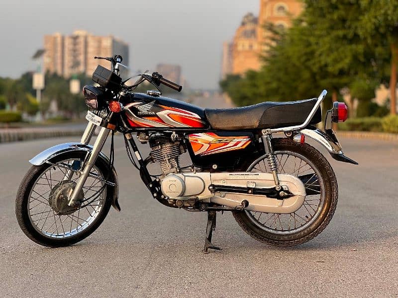 Honda CG 125 Model 2022 5