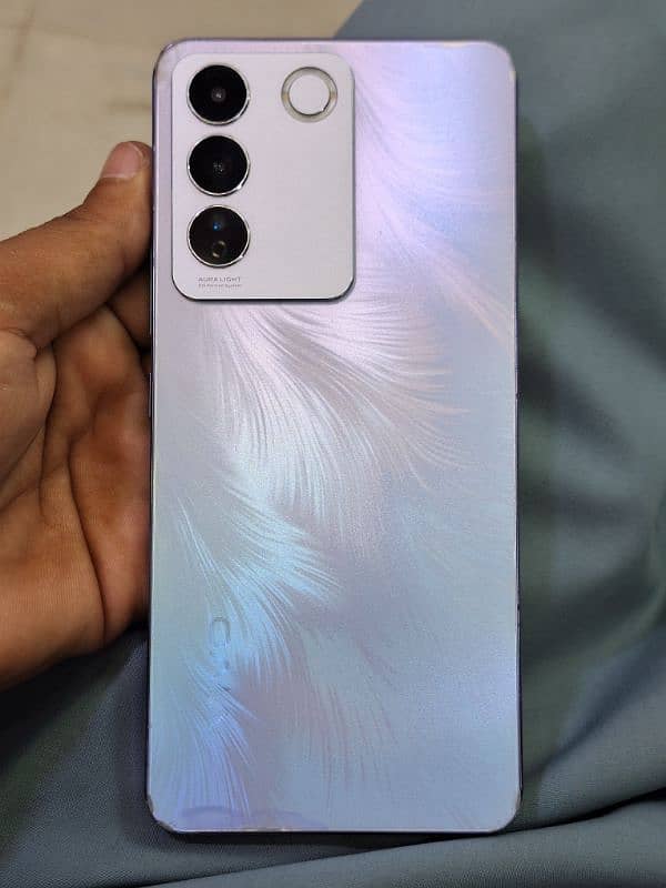 Vivo V27e 4