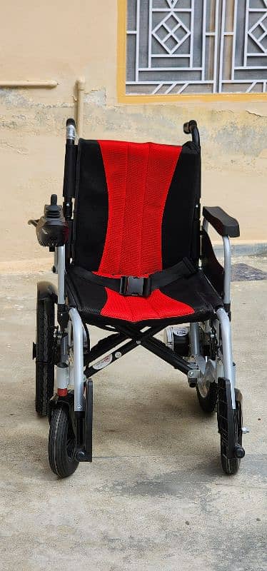 Electric wheelchair 4