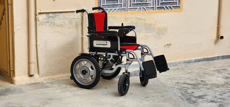 Electric wheelchair 5