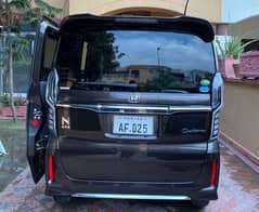 Honda N Box Custom 2021