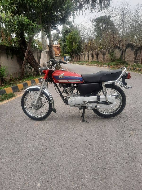 Honda 125 euro 2 islamabad number 0