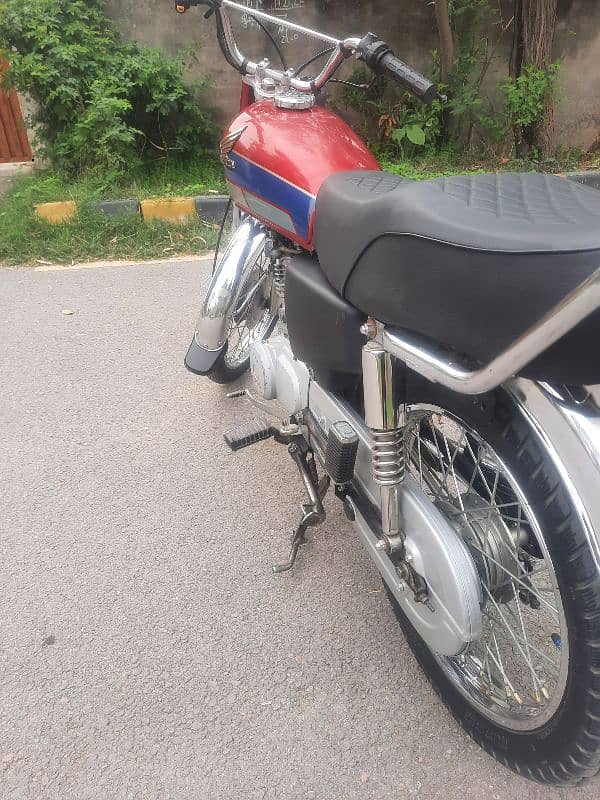 Honda 125 euro 2 islamabad number 4