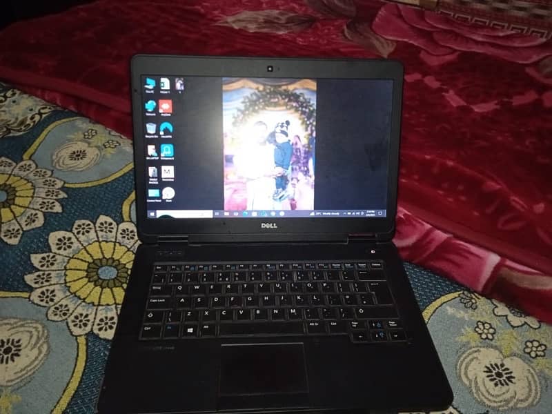 Dell latitude E5440 Core i5 4th gen 8/256 0