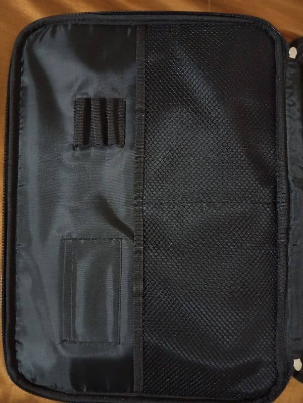 LARGE LAPTOP BAG HARD 1