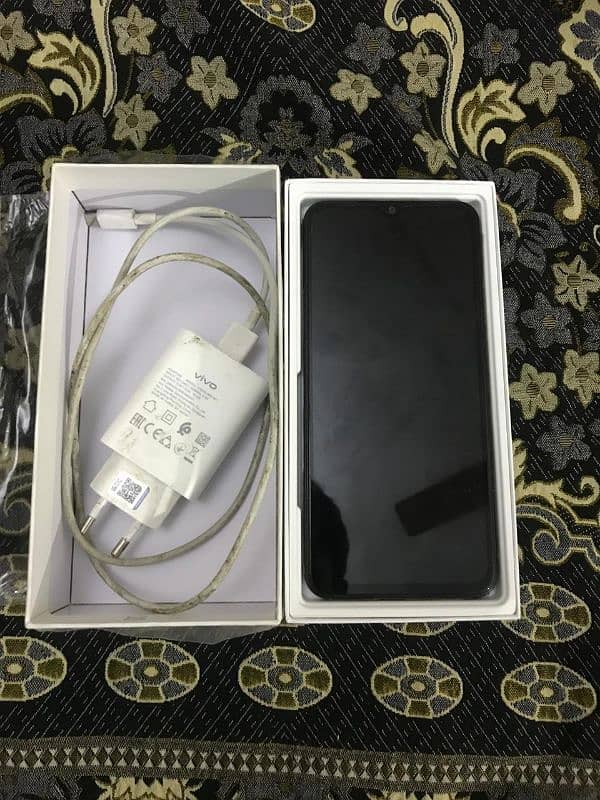 vivo Y03 4 gb ram 64 gb rom 5