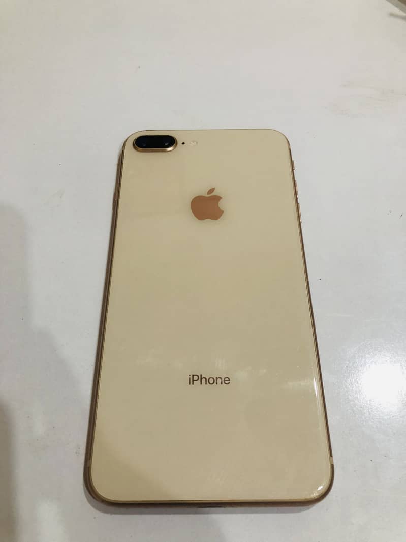 Apple iPhone 8 Plus 0