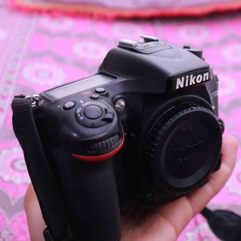 Nikon D7100 [professional Body] 1