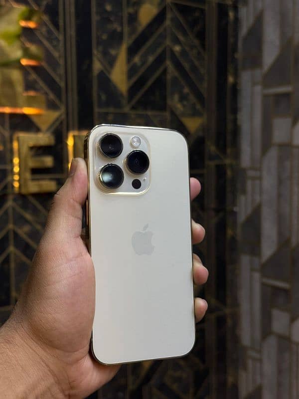 IPHONE 14 PRO FACTORY UNLOCK HK MODEL 3