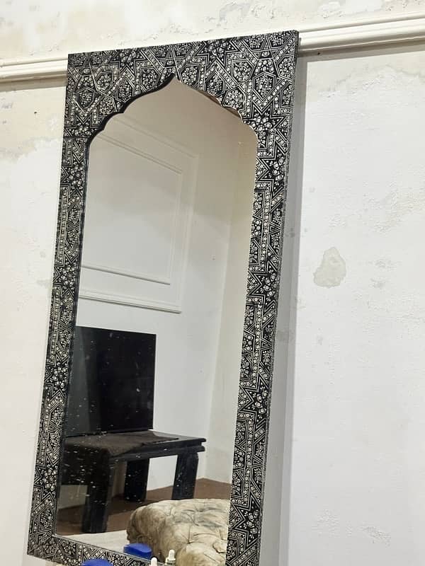 metallic frame mirror 1