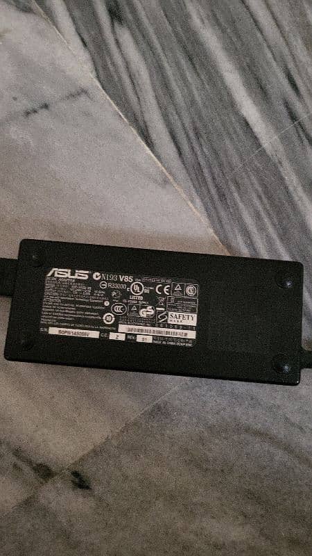 Asus ROG gaming core i7 3gb DDR5 graphic card 9