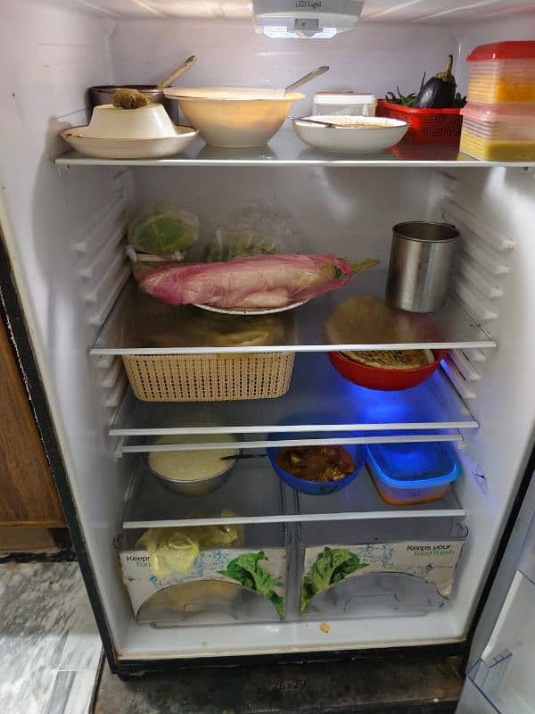 Dawlance refrigerator like new 6