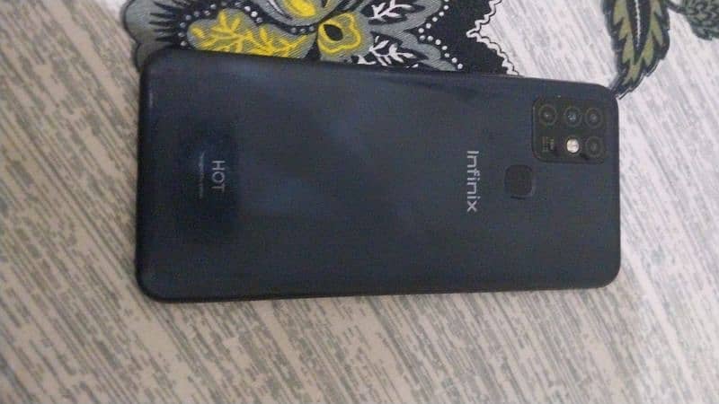 Infinix hot 10 4,128 3