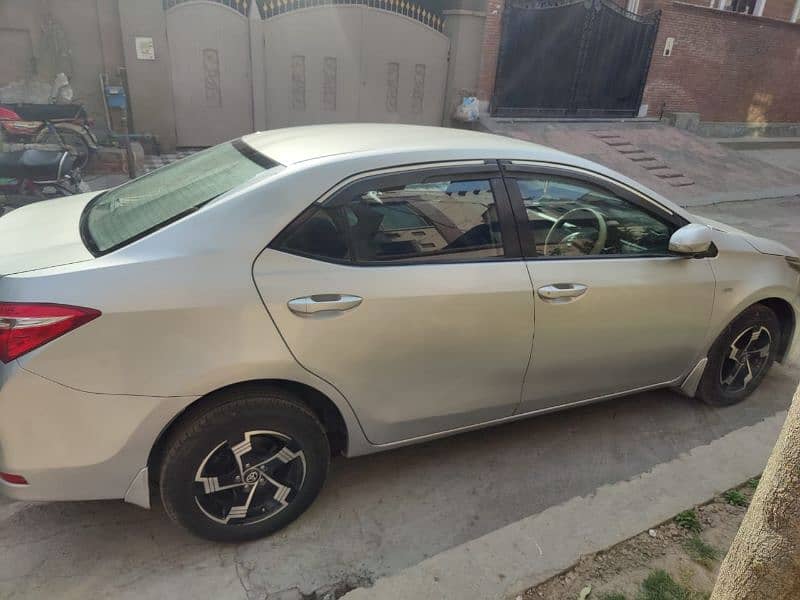 Toyota Corolla GLI manual 2016 1