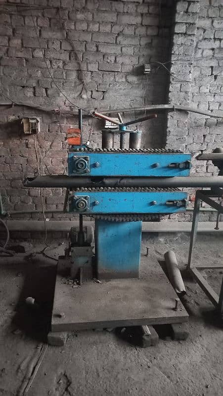 PVC PIPE MAKING DAI . . . CONWEAIR AND PIPE CUTTER FORE SALE 10