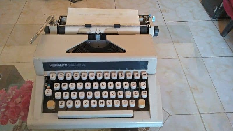 Antique Hermes typewriter 6