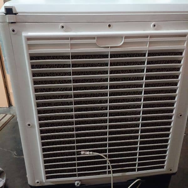 Neat and Clean Air Cooler for Sale with 06 Ice Cubes  (Urgent) 1