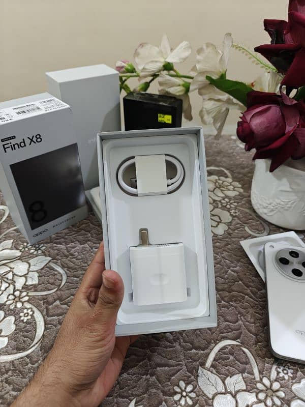 Oppo Find X8 Brand New Non Active Full Sim Time 12/256 1