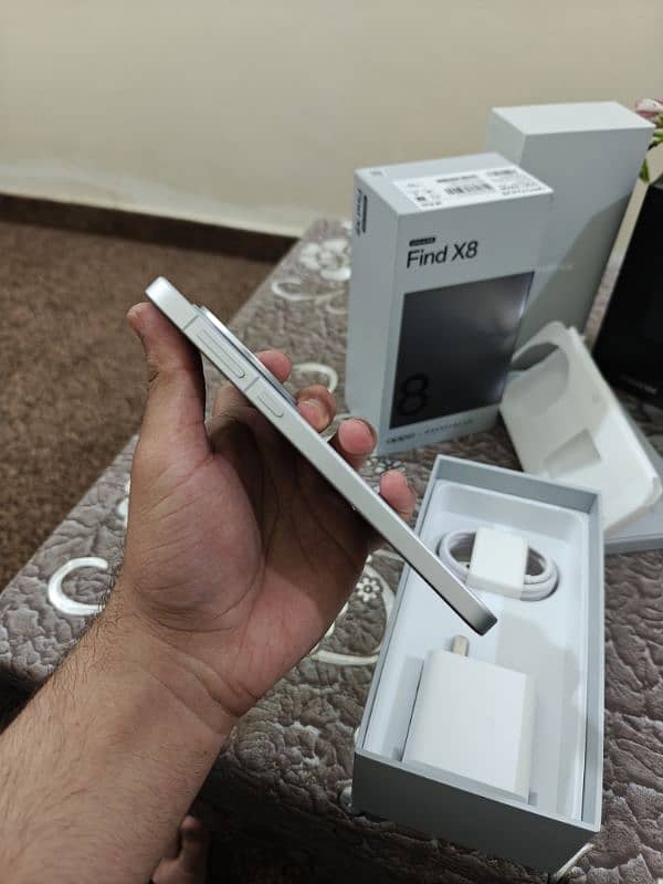 Oppo Find X8 Brand New Non Active Full Sim Time 12/256 4