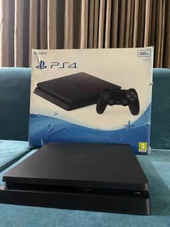 PS4 SLIM WITH GAMES