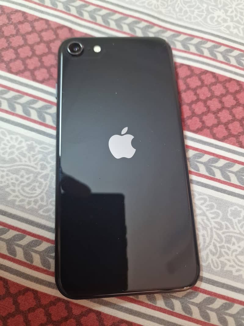 iPhone SE 2020 Official PTA Approved 10/10 4