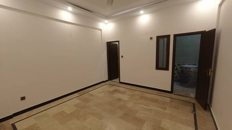 Modern Architect Design Bungalow On Prime Location Of Sector R4 , Gulshan-E-Maymar , Karachi. 7