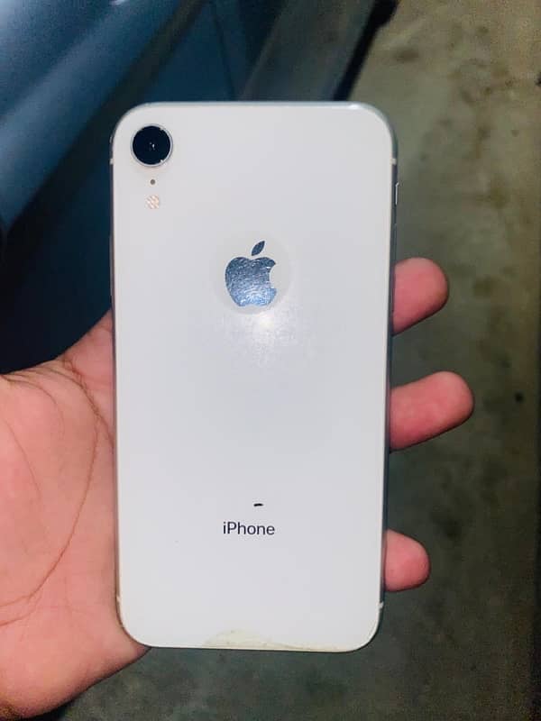 Iphone Xr 64 GB NON-PTA Factory Unlock 0