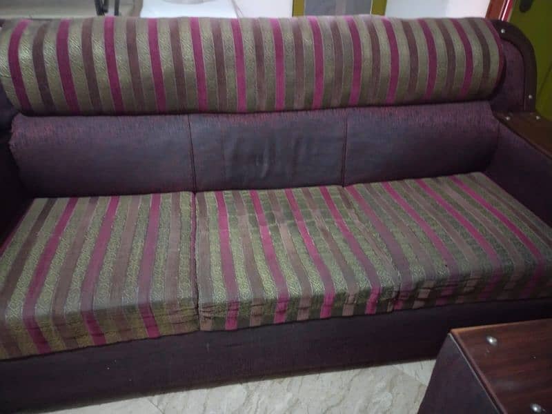 3 sofas 0