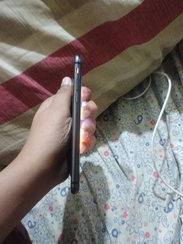 I phone 8 non pta 256 GB only front camera not working original pannal 6